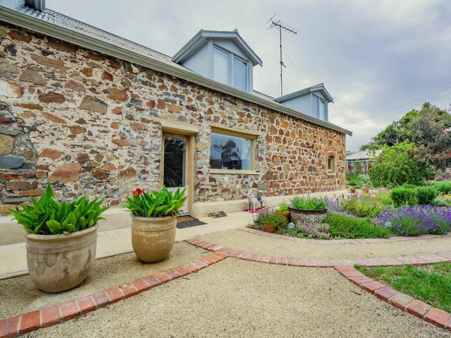 Villa *Newly Relisted* Coach House At Lisdillon Vineyard Little Swanport Esterno foto