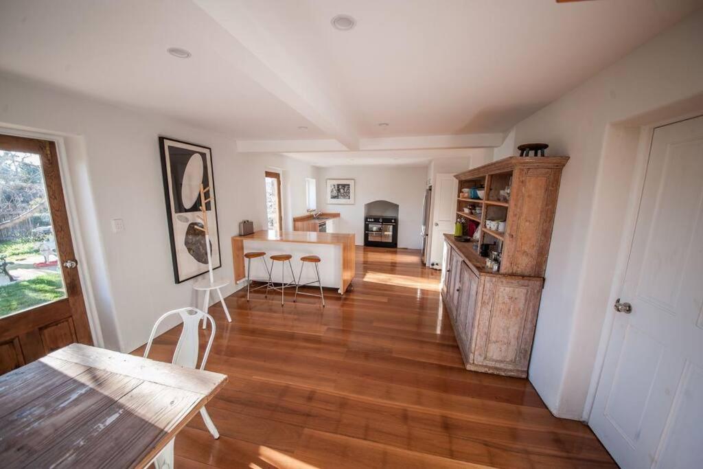 Villa *Newly Relisted* Coach House At Lisdillon Vineyard Little Swanport Esterno foto